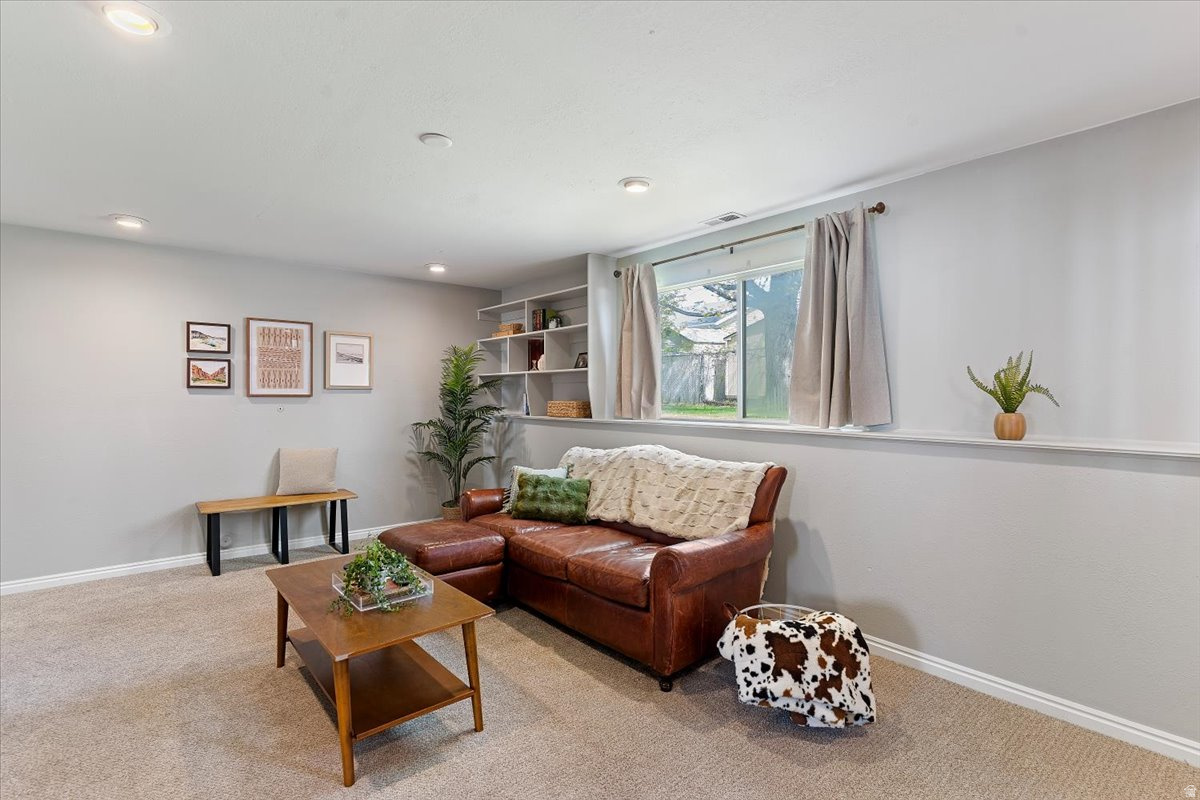 SILVERWOOD ESTATES - Residential