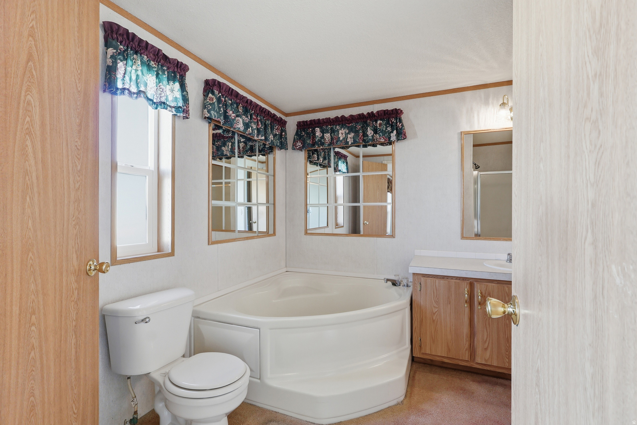 TOWN & COUNTRY ESTATES - Residential