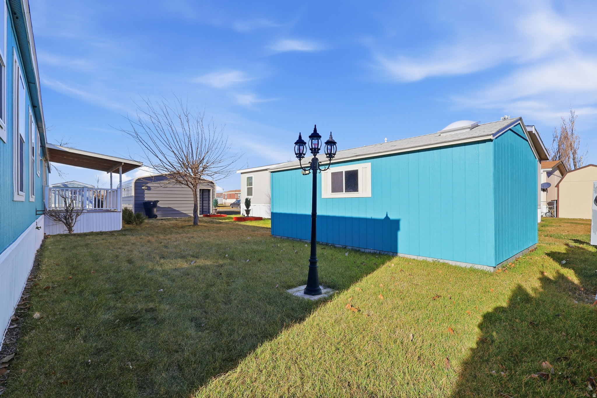 TOWN & COUNTRY ESTATES - Residential