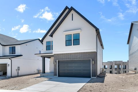 Photo of 305 E LEVENGROVE DR #228, Lehi, UT 84048 (MLS # 2135356)