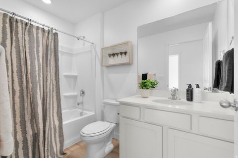 Tiny photo for 305 E LEVENGROVE DR #228, Lehi, UT 84048 (MLS # 2135356)