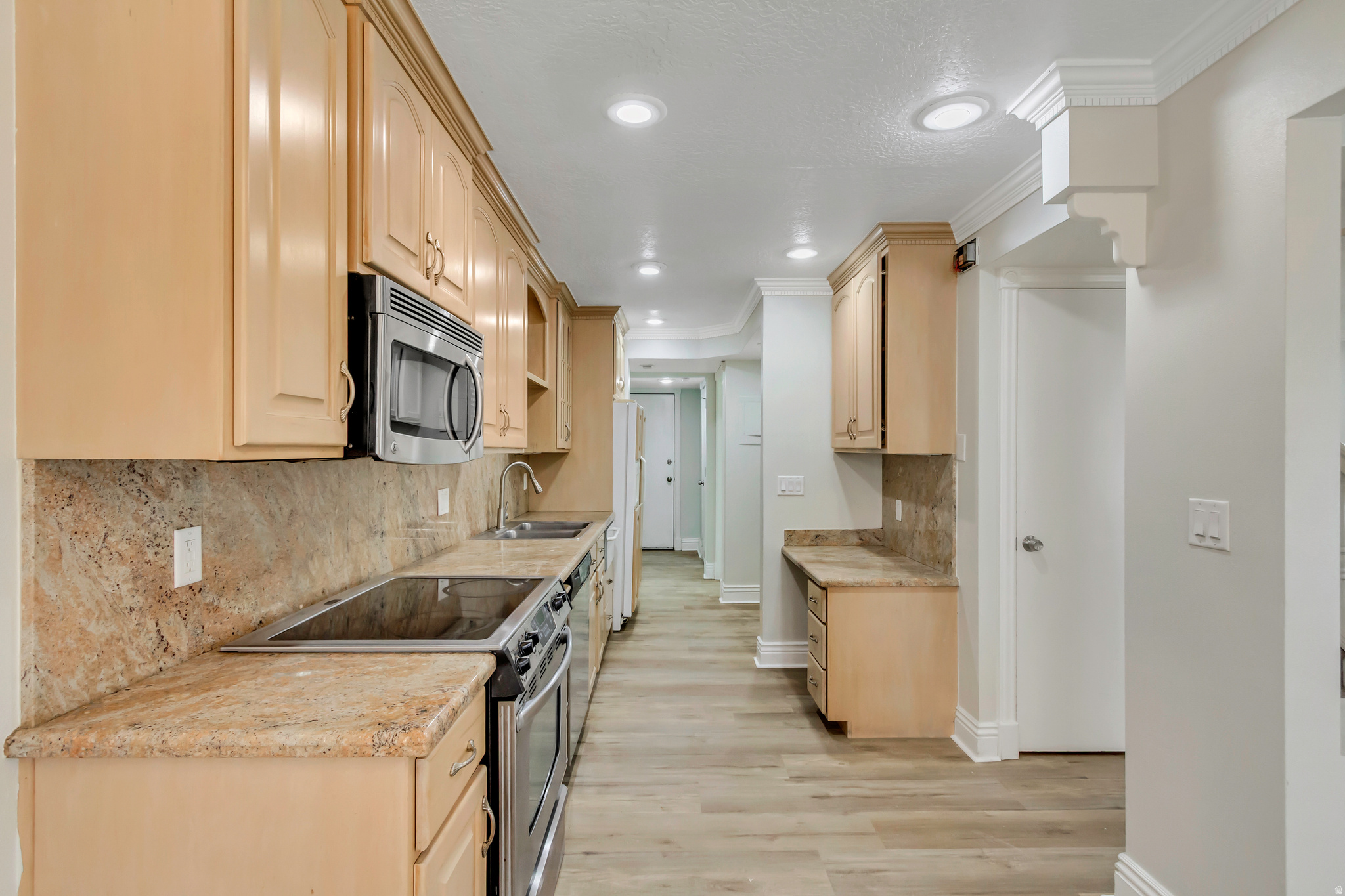 SHADOWBROOK CONDO - Residential