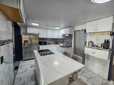 Tiny photo for 366 W 1000 N, Bountiful, UT 84010 (MLS # 2118725)