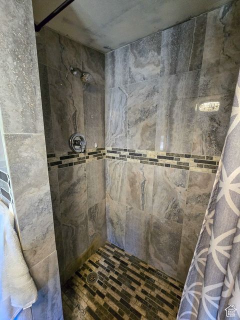 Tiny photo for 366 W 1000 N, Bountiful, UT 84010 (MLS # 2118725)