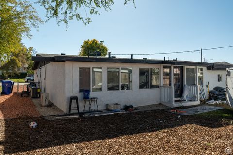 Tiny photo for 366 W 1000 N, Bountiful, UT 84010 (MLS # 2118725)