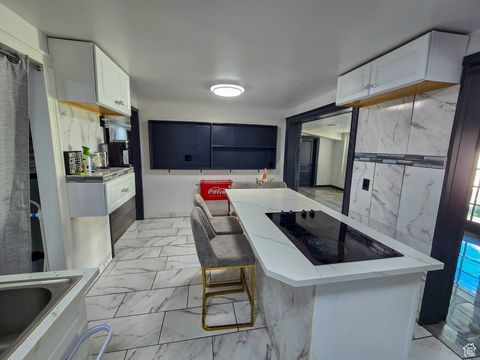 Tiny photo for 366 W 1000 N, Bountiful, UT 84010 (MLS # 2118725)