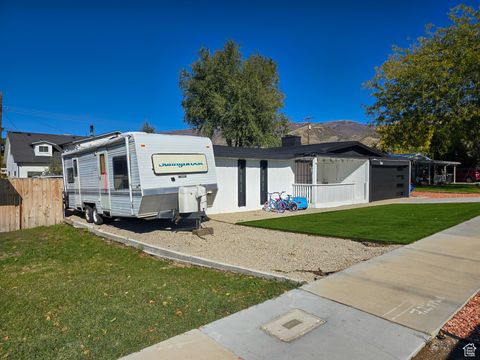 Tiny photo for 366 W 1000 N, Bountiful, UT 84010 (MLS # 2118725)