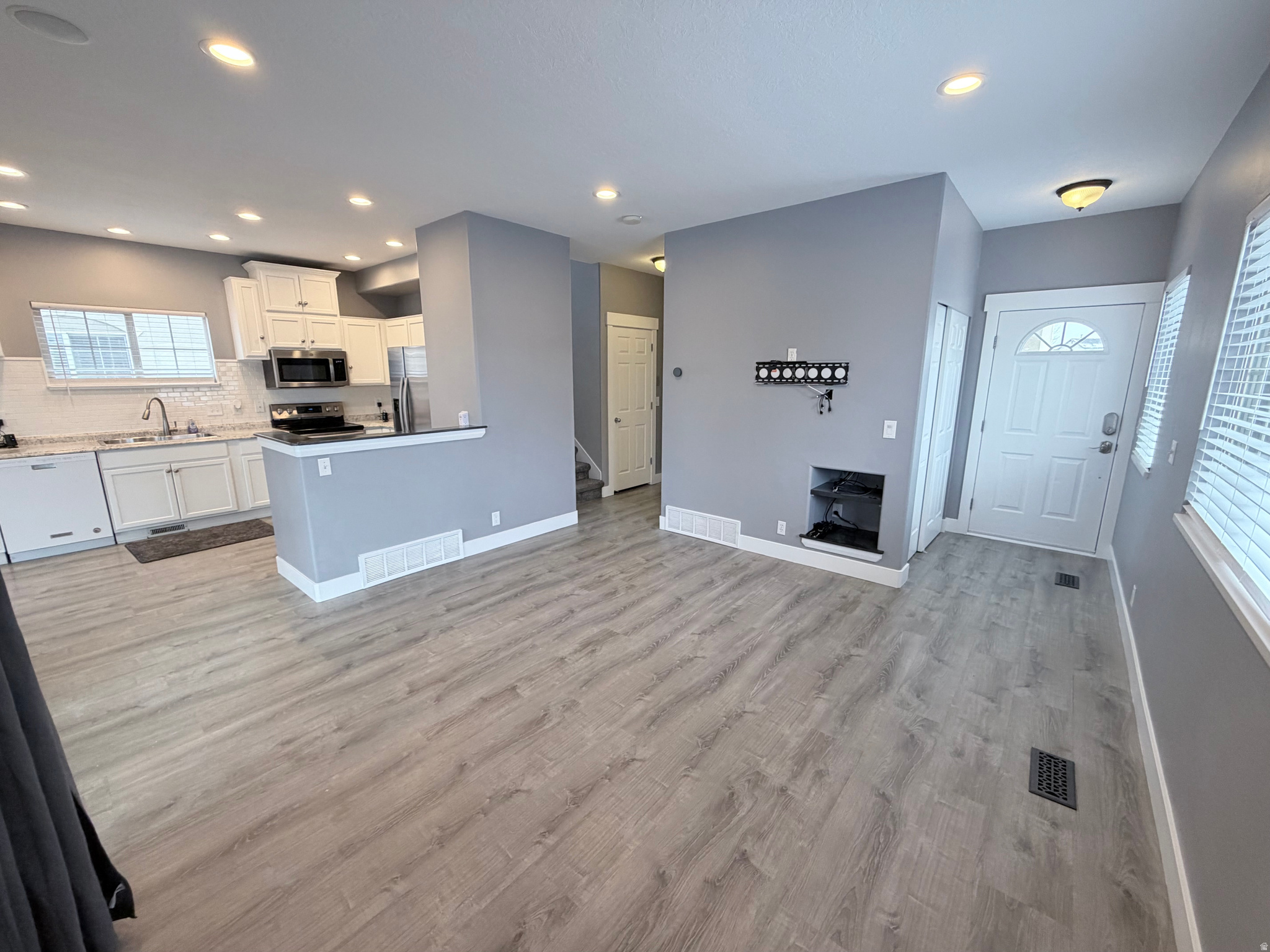 POINTE MEADOWS PHASE X - Residential