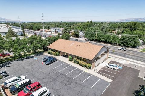 Photo of 1770 E FORT UNION BLVD #101, Cottonwood Heights, UT 84121 (MLS # 2097722)