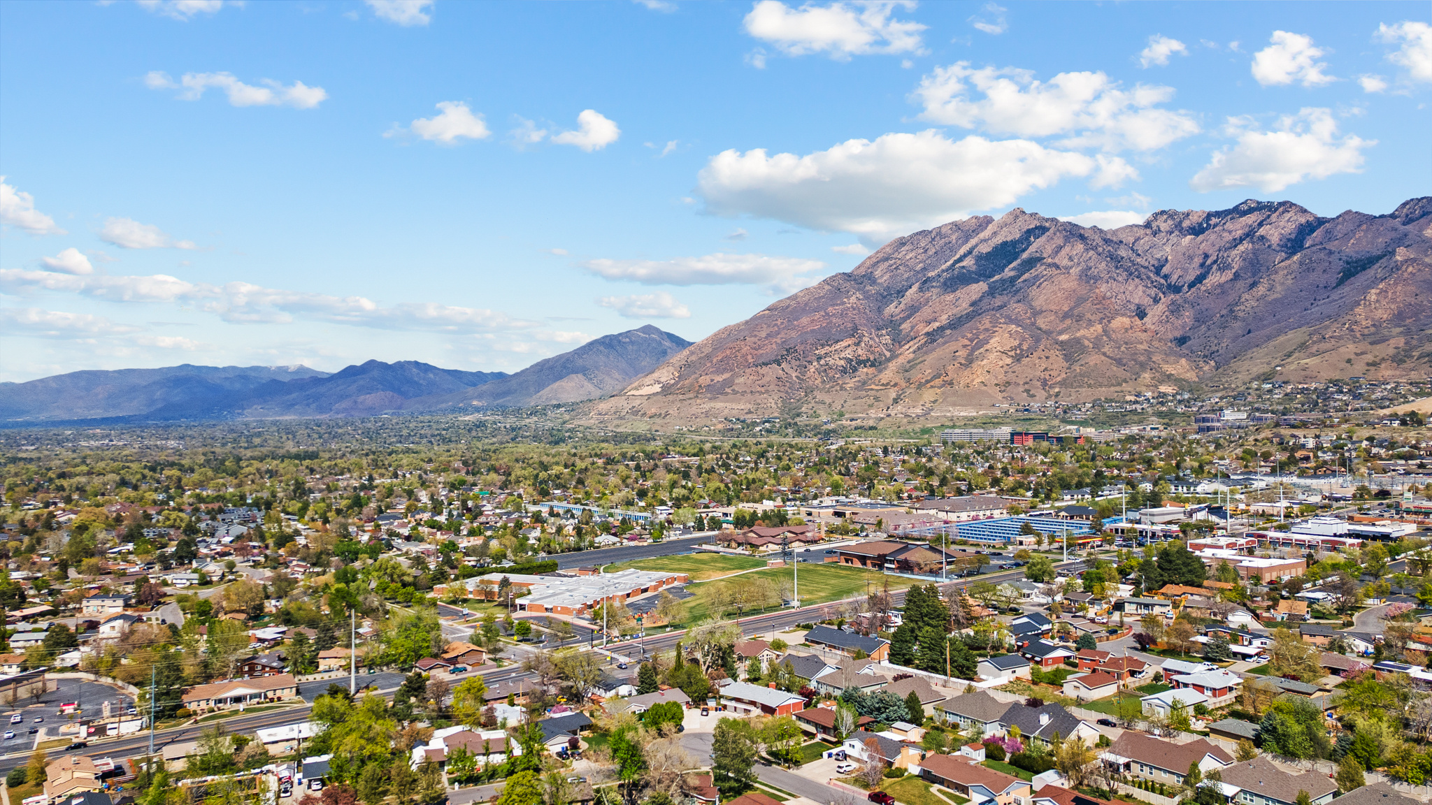 PONDORAY PARK - Residential