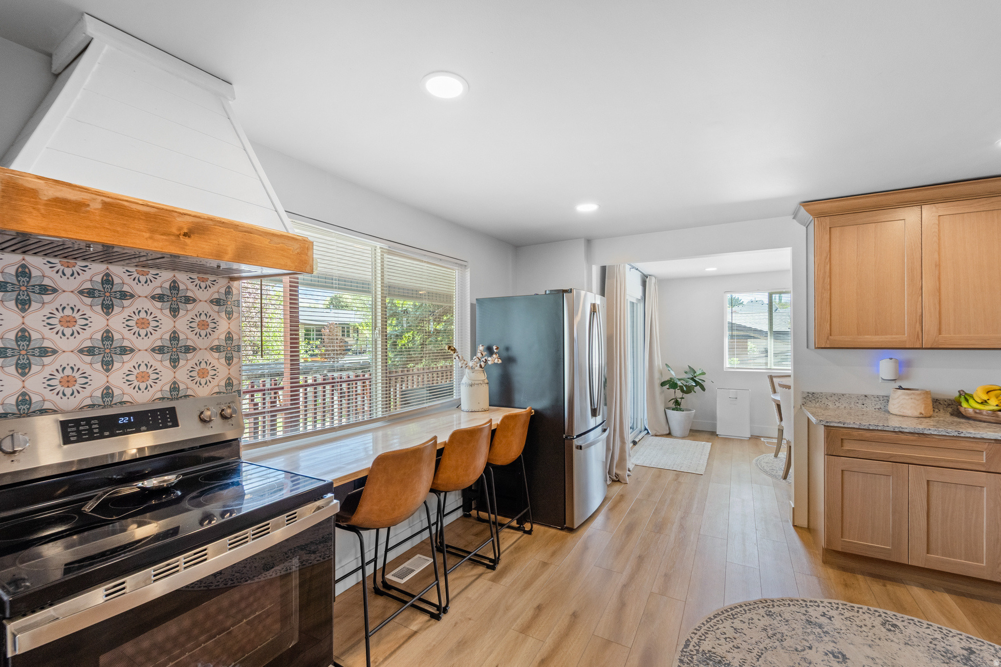 PONDORAY PARK - Residential