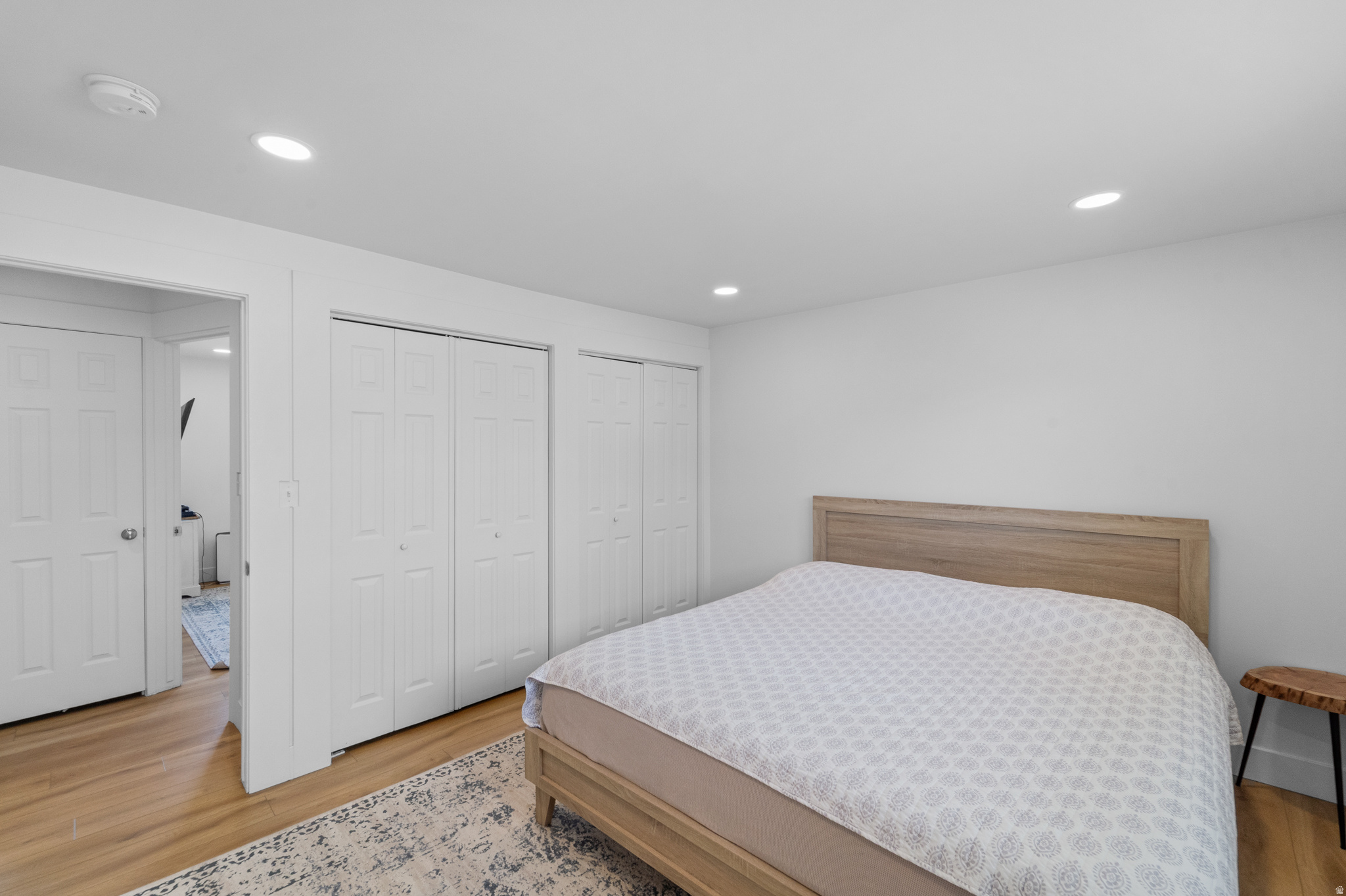 PONDORAY PARK - Residential