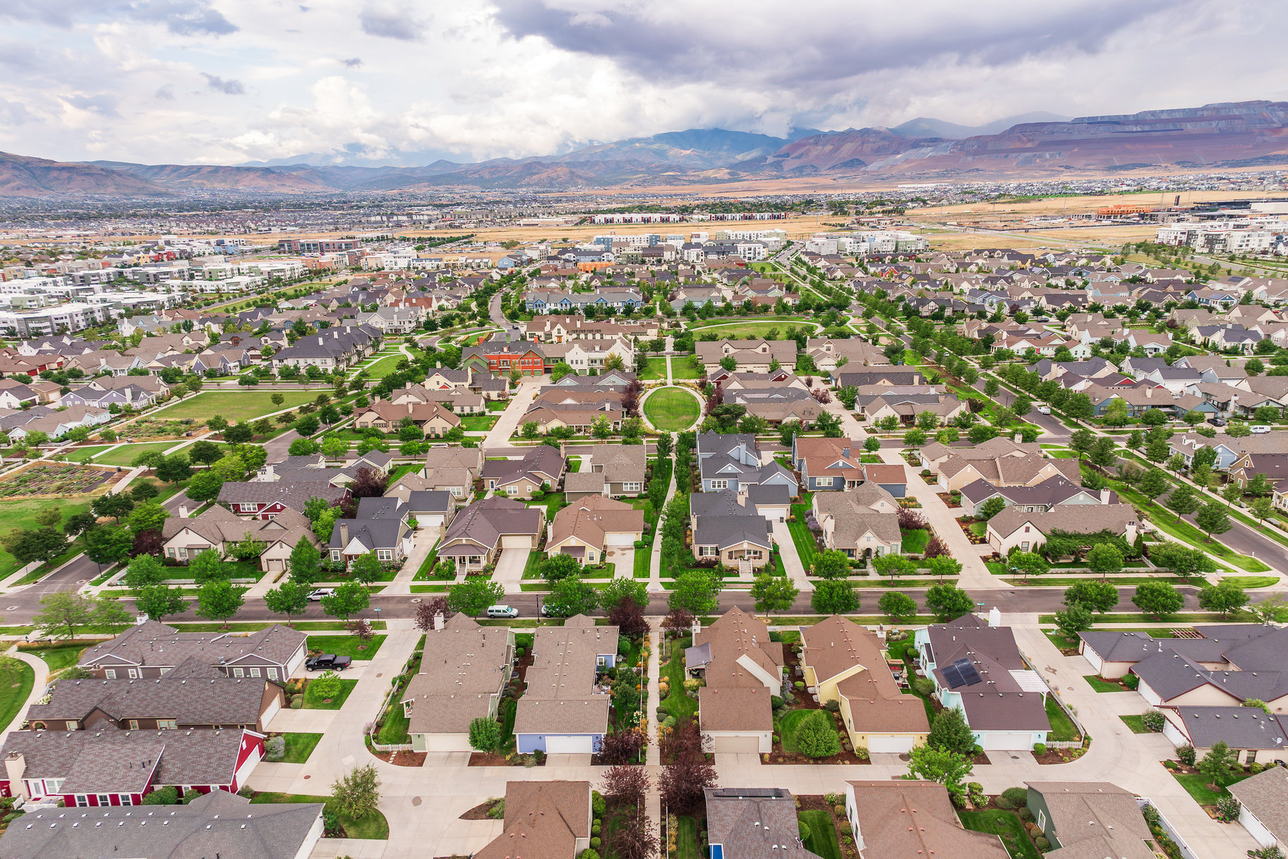 DAYBREAK GARDEN PARK - Residential
