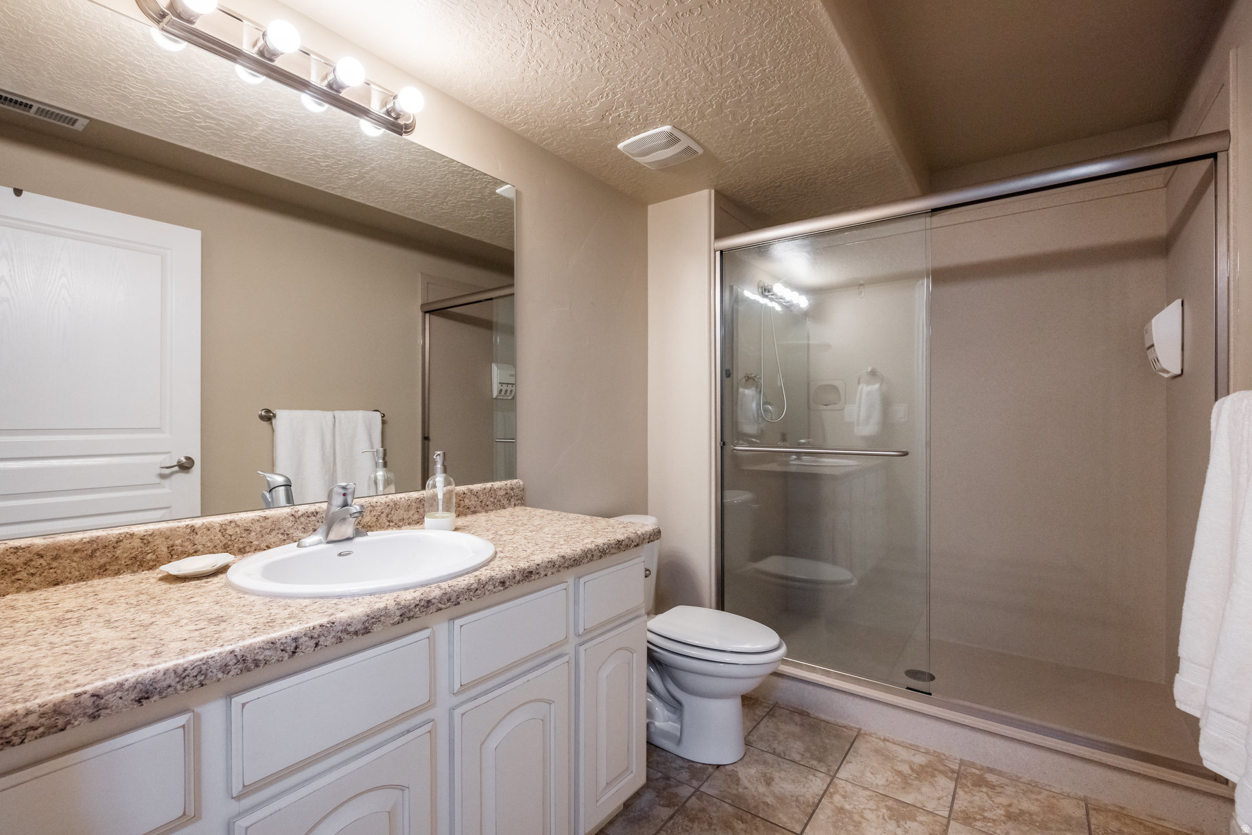 DAYBREAK GARDEN PARK - Residential