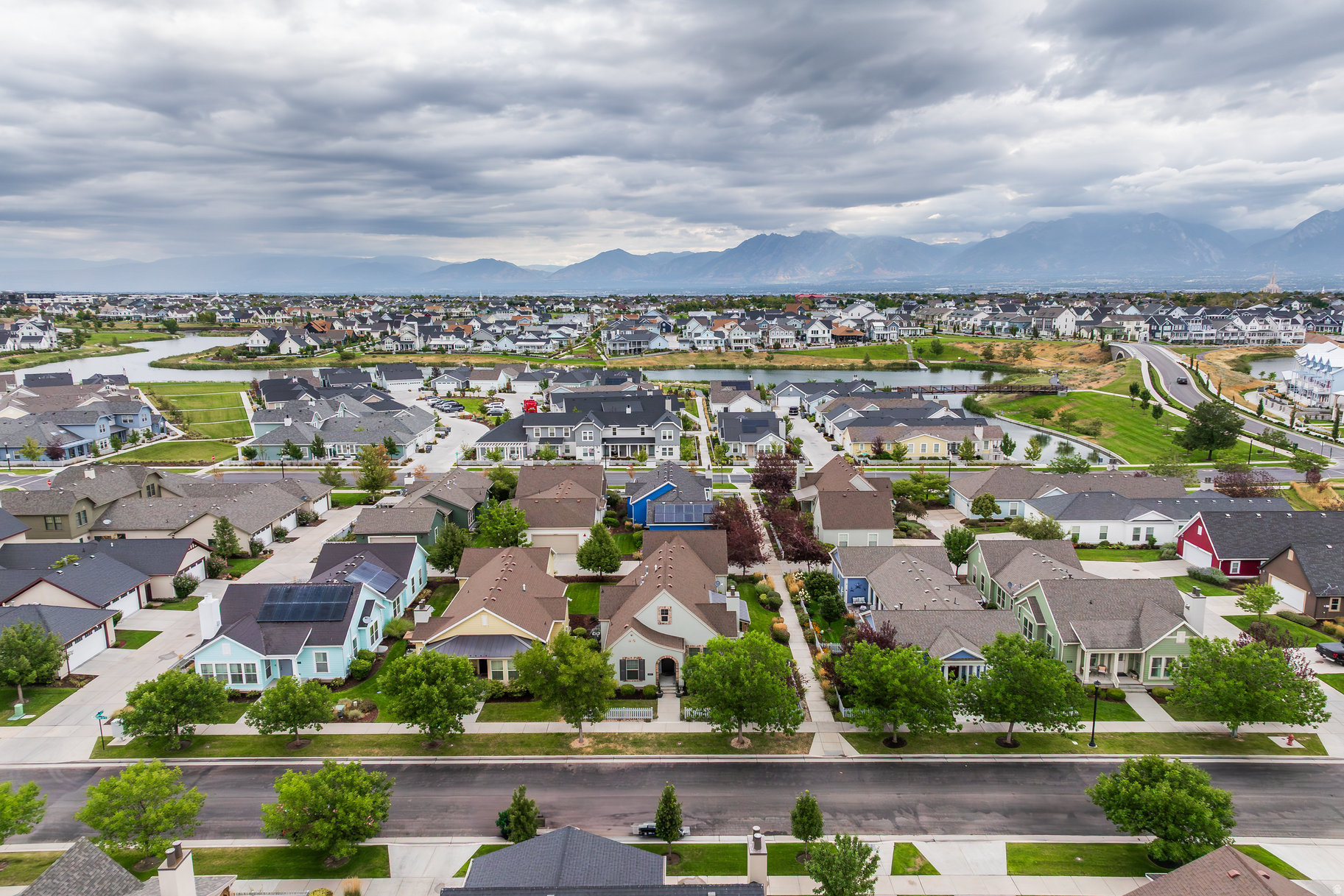 DAYBREAK GARDEN PARK - Residential