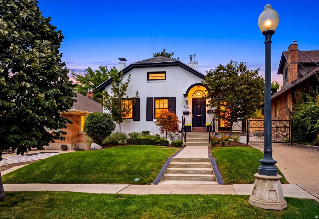 Photo of 1361 E BROWNING AVE, Salt Lake City, UT 84105 (MLS # 2181760)