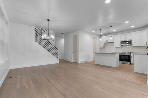 Tiny photo for 2332 N SUNMORE WAY, Lehi, UT 84048 (MLS # 2125819)