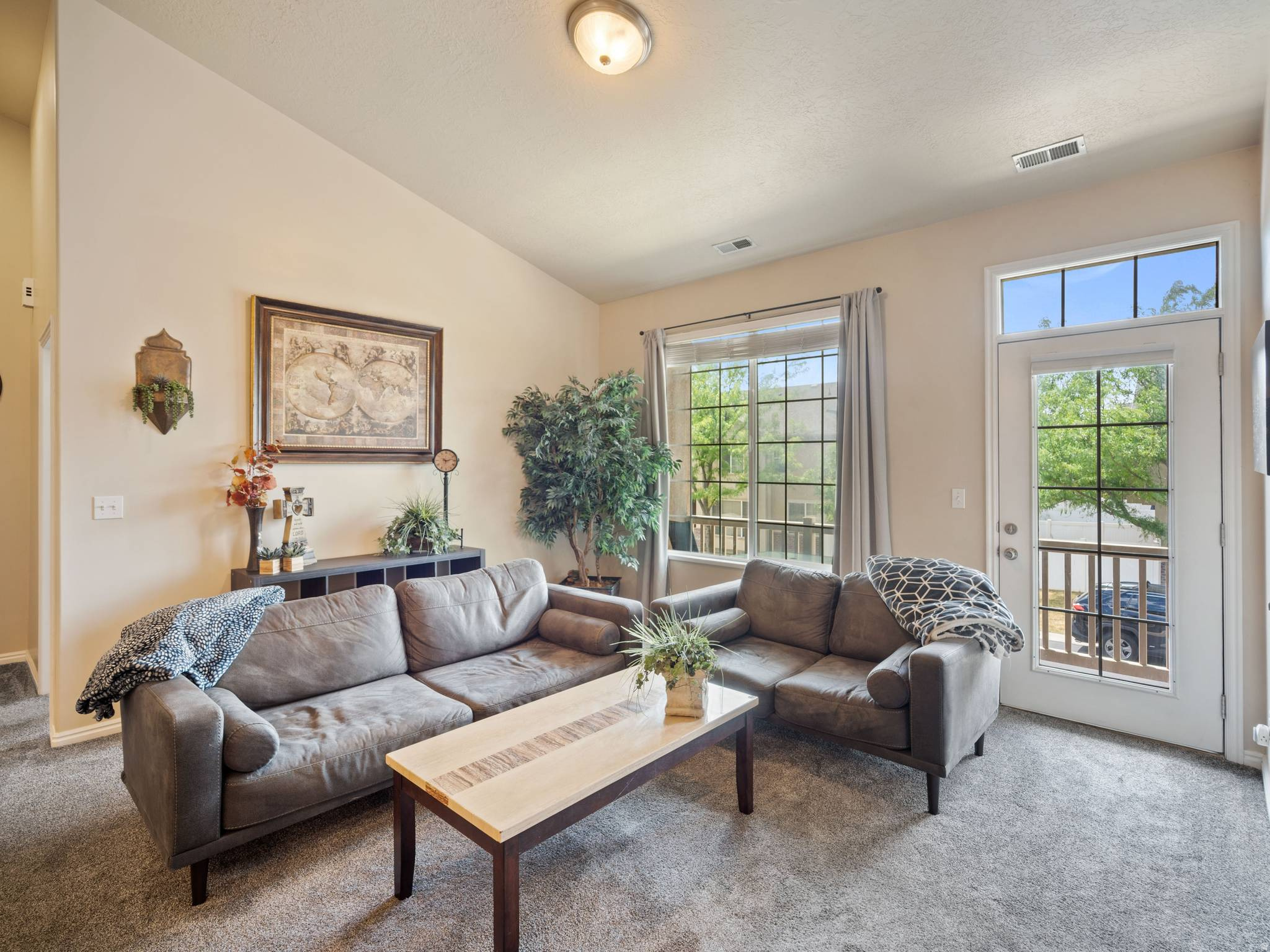 COVENTRY AT FOXBORO - Residential
