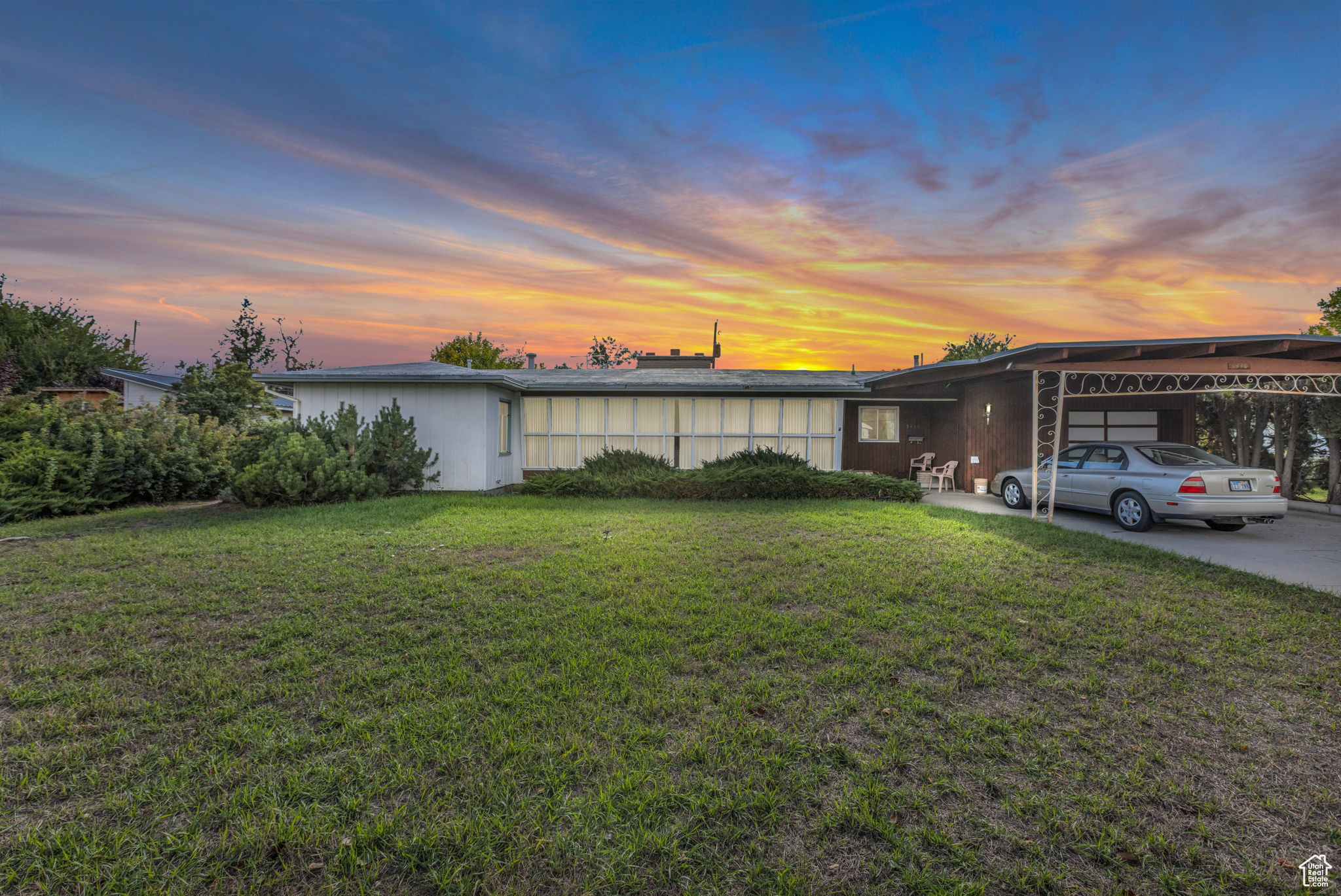 ALPINE GARDENS - Residential