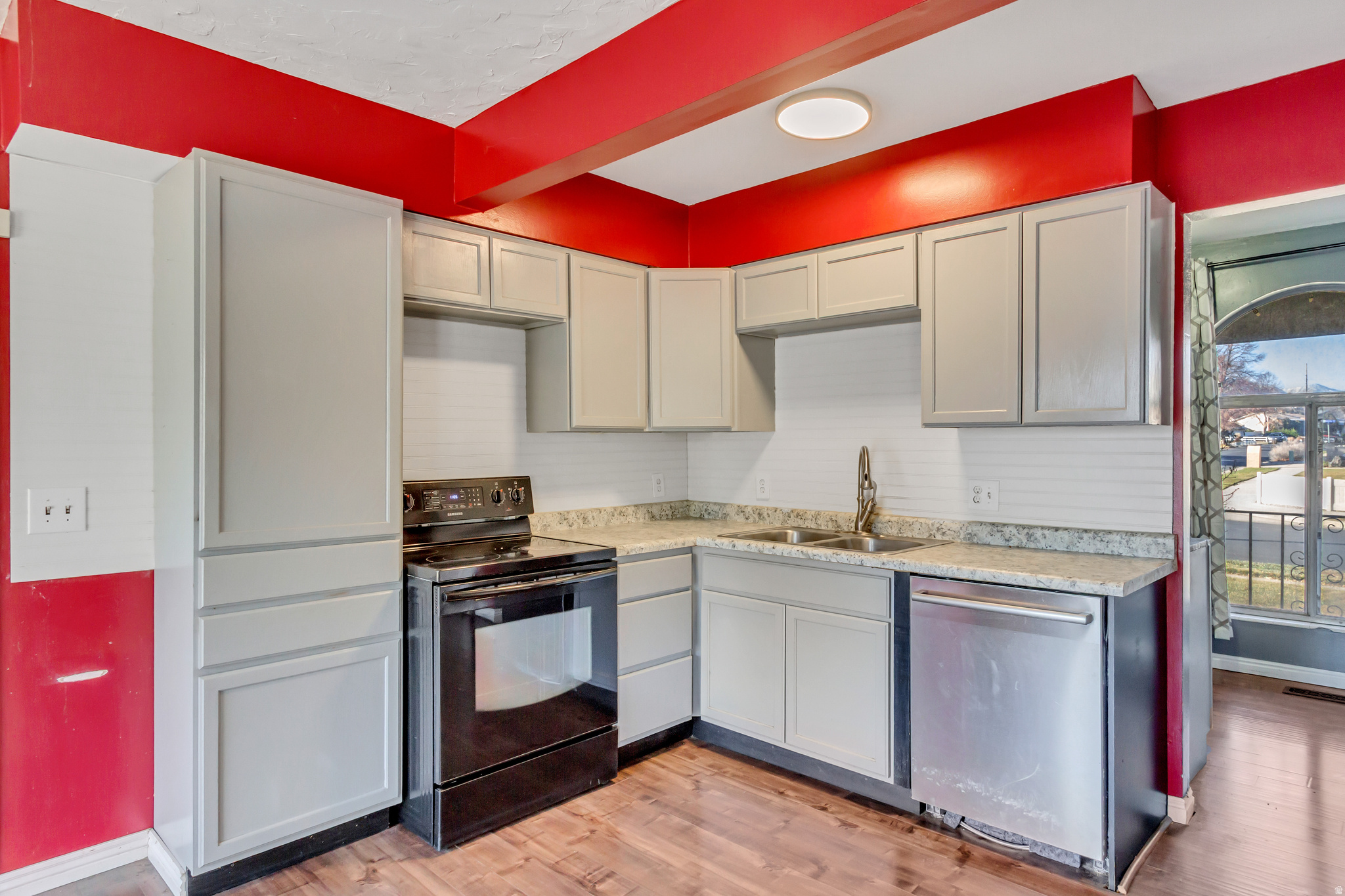 BLAKE HEIGHTS #12 - Residential