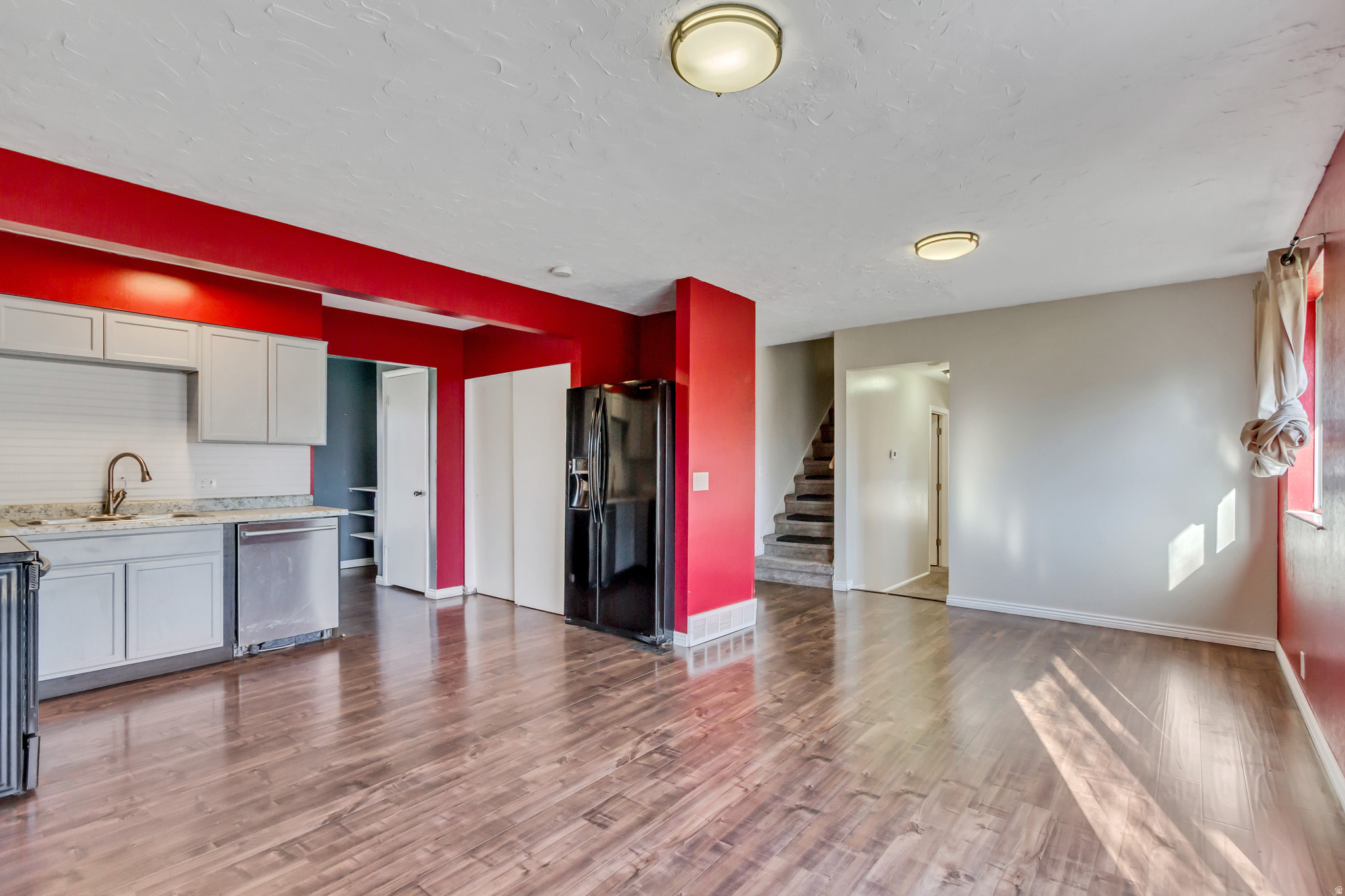 BLAKE HEIGHTS #12 - Residential