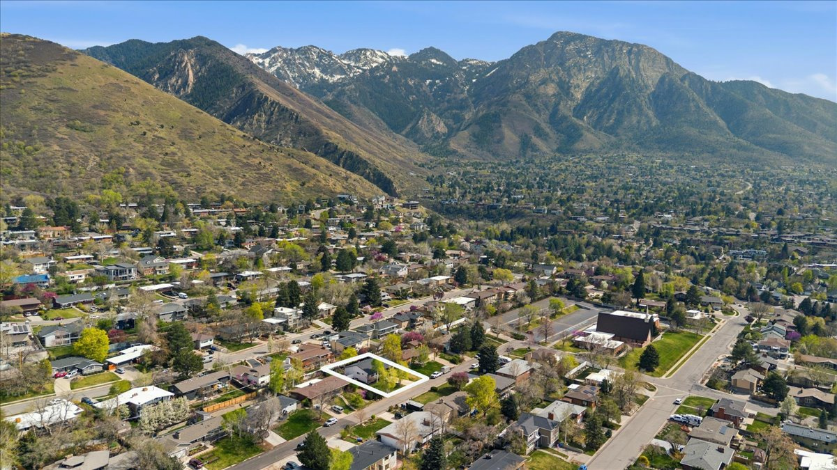 WASATCH HILLS - Residential
