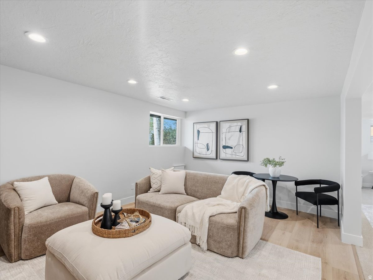 WASATCH HILLS - Residential