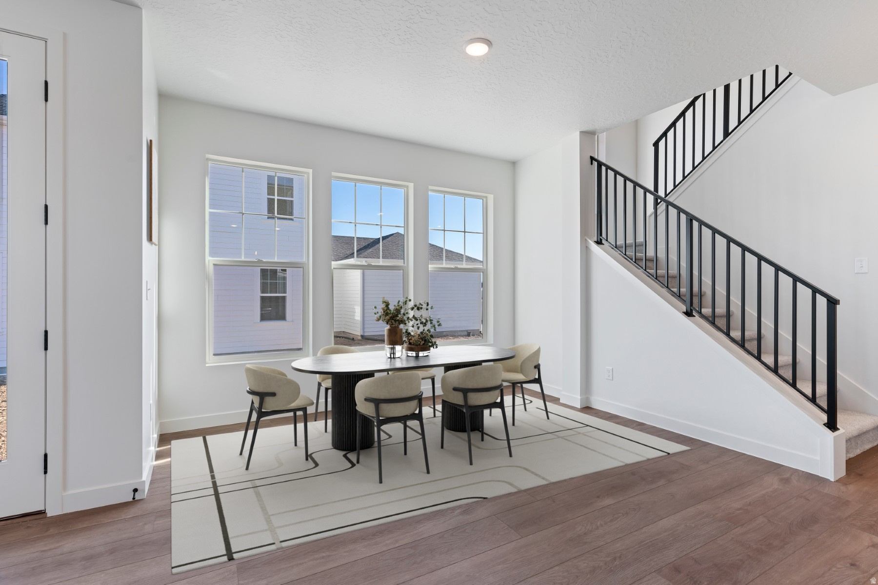 BEACON POINTE - Residential