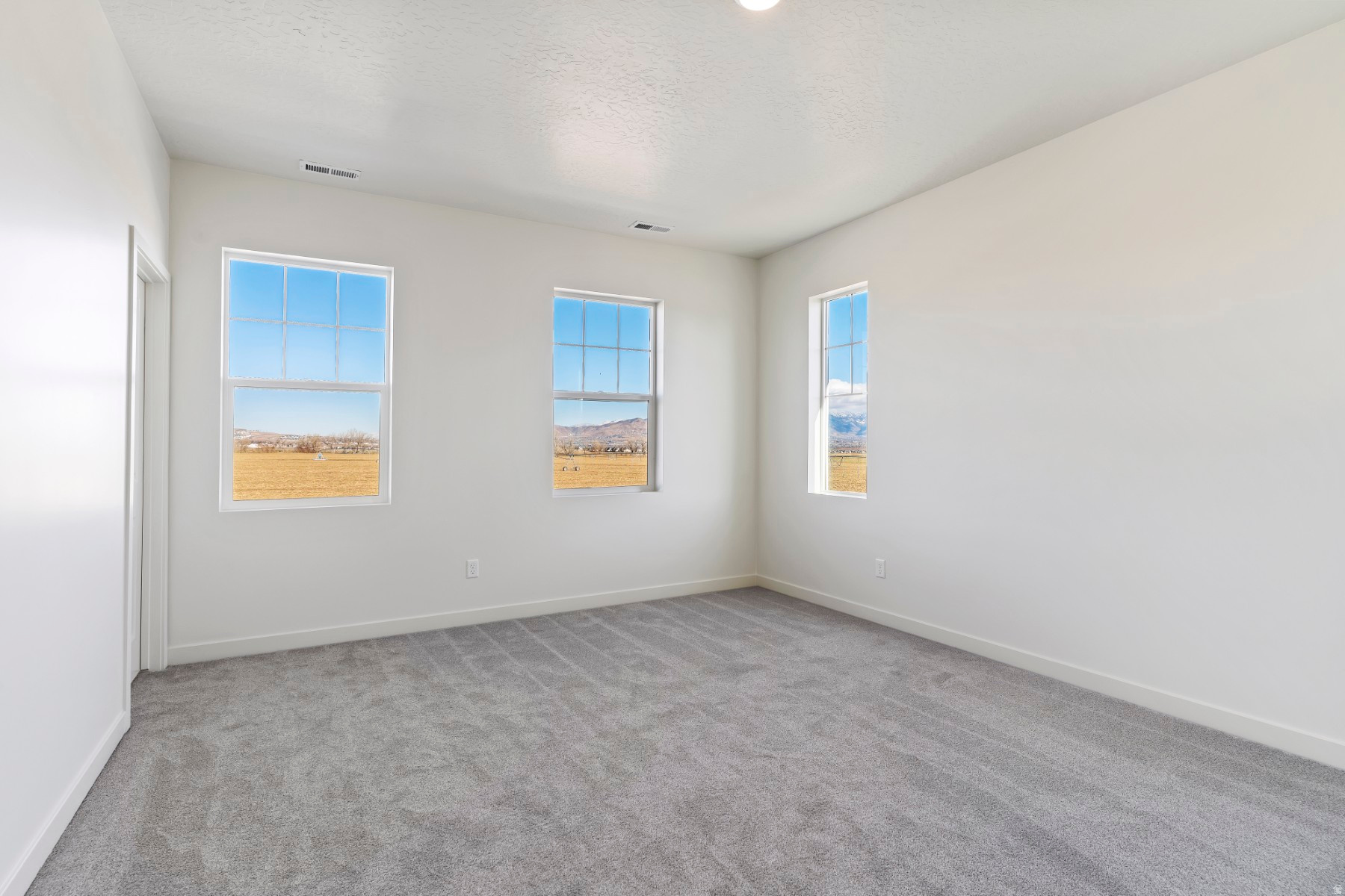 BEACON POINTE - Residential