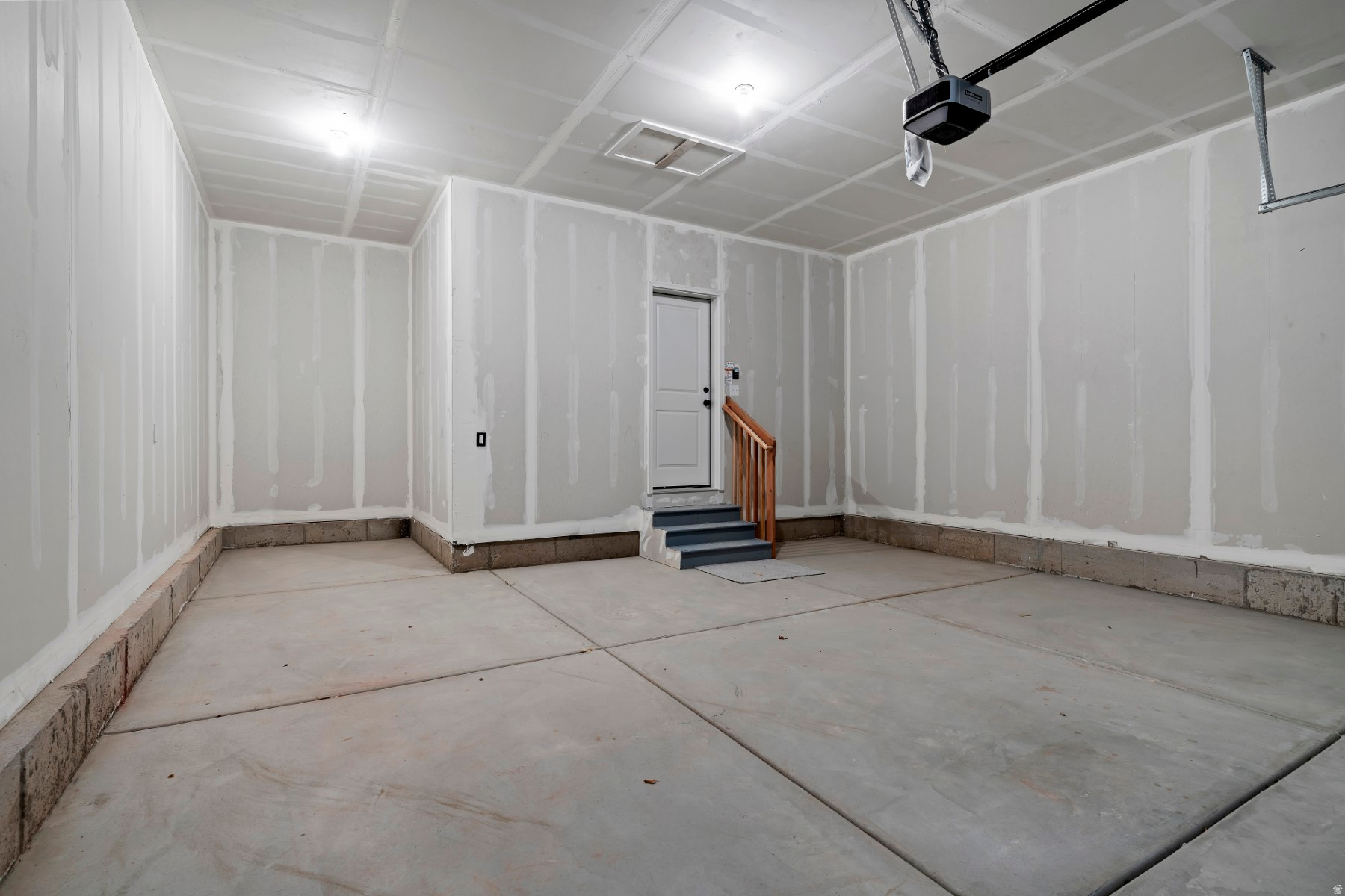 BEACON POINTE - Residential