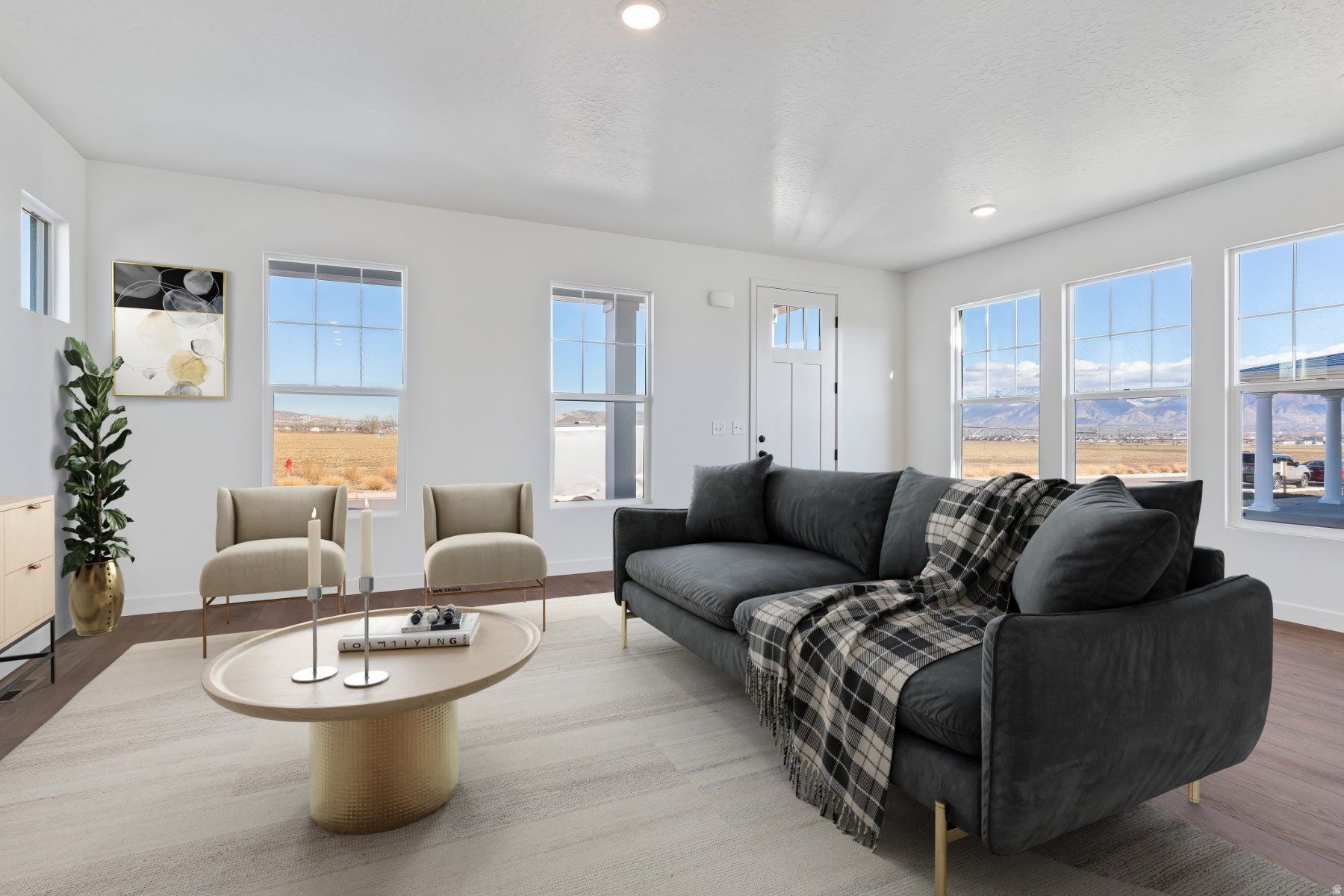 BEACON POINTE - Residential