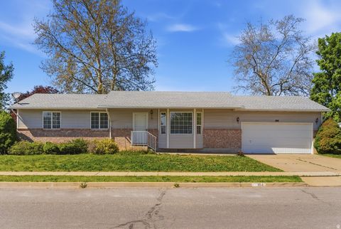 Tiny photo for 104 W 525 N, Layton, UT 84041 (MLS # 2157358)