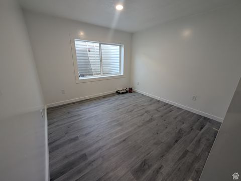 Tiny photo for 1076 N FREEMAN DR, Saratoga Springs, UT 84045 (MLS # 2102043)