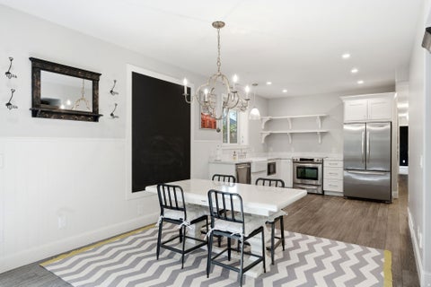 Tiny photo for 1017 N OAKRIDGE DR, Farmington, UT 84025 (MLS # 2178786)
