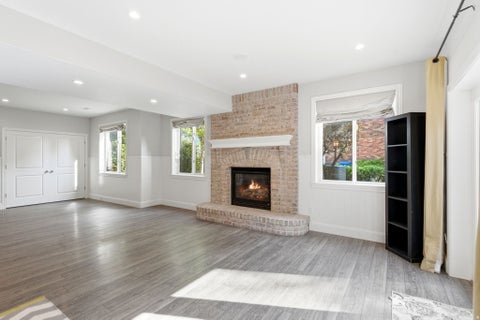 Tiny photo for 1017 N OAKRIDGE DR, Farmington, UT 84025 (MLS # 2178786)