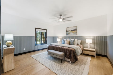Tiny photo for 1017 N OAKRIDGE DR, Farmington, UT 84025 (MLS # 2178786)