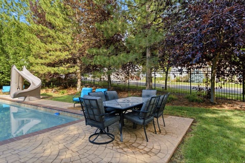 Tiny photo for 1017 N OAKRIDGE DR, Farmington, UT 84025 (MLS # 2178786)