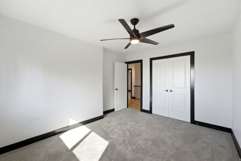 Tiny photo for 1017 N OAKRIDGE DR, Farmington, UT 84025 (MLS # 2178786)