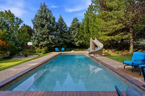 Tiny photo for 1017 N OAKRIDGE DR, Farmington, UT 84025 (MLS # 2178786)