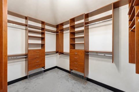 Tiny photo for 1017 N OAKRIDGE DR, Farmington, UT 84025 (MLS # 2178786)