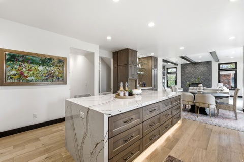 Tiny photo for 1017 N OAKRIDGE DR, Farmington, UT 84025 (MLS # 2178786)