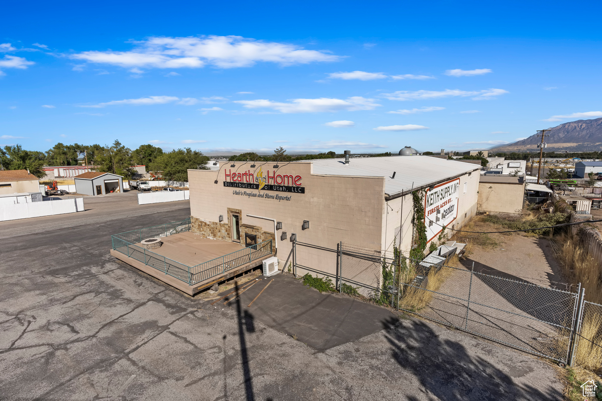 COLEMAN INDUSTRIAL PK - Commercial Sale
