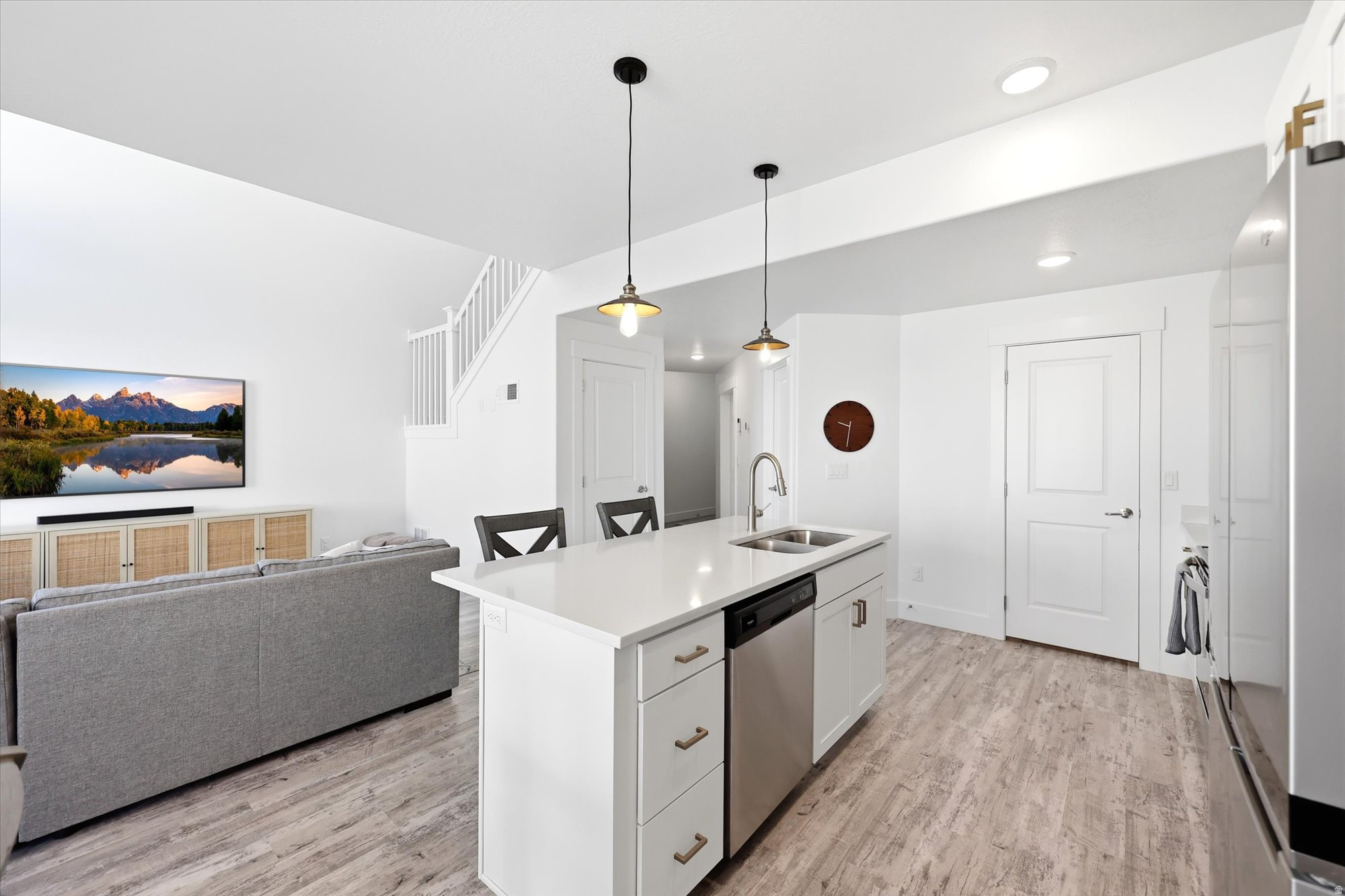 LAKEVIEW FIELDS - Residential