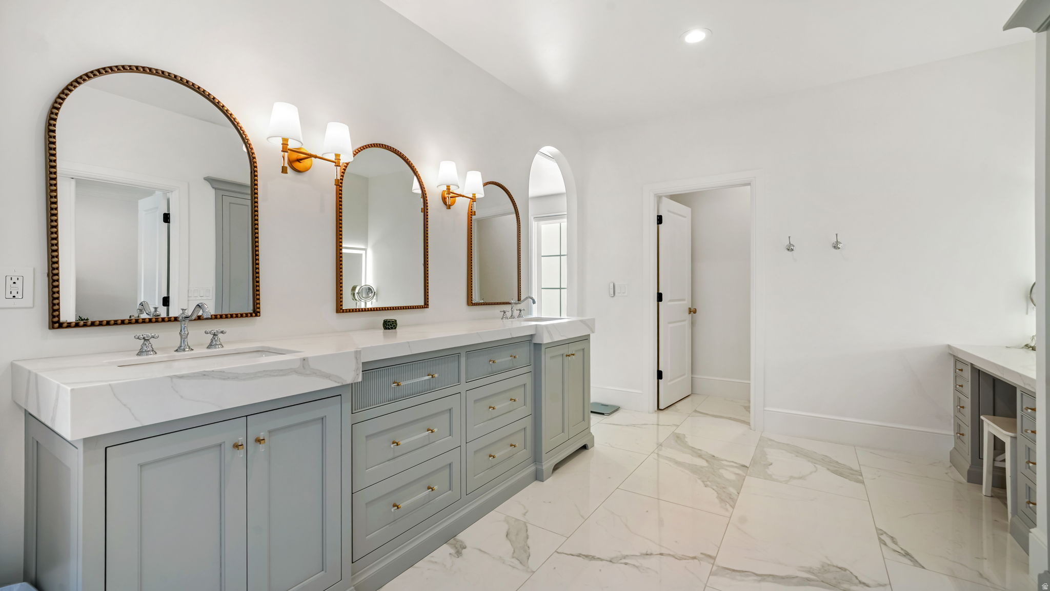 HIGH VALLEY ESTATES - Residential