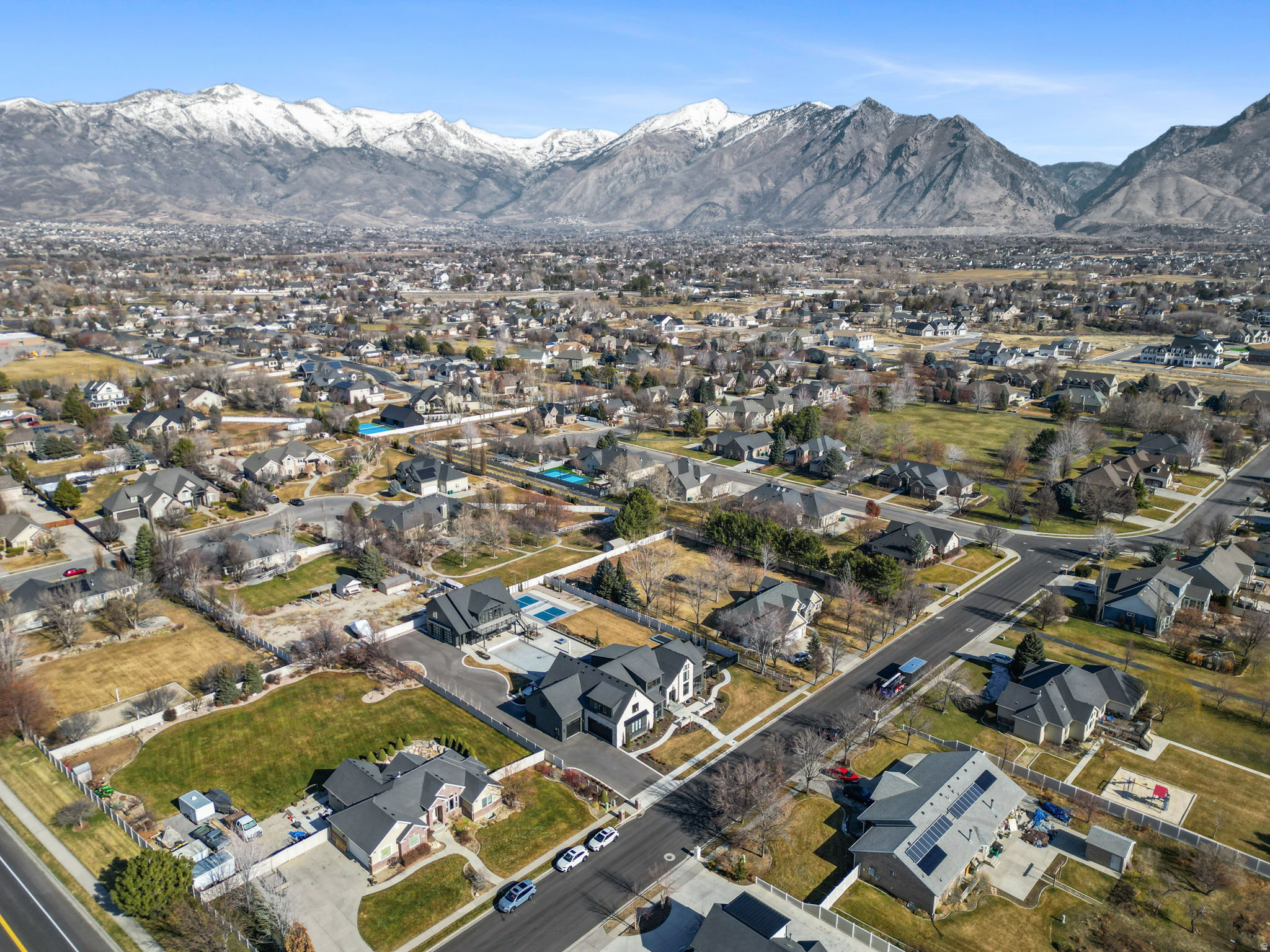 HIGH VALLEY ESTATES - Residential