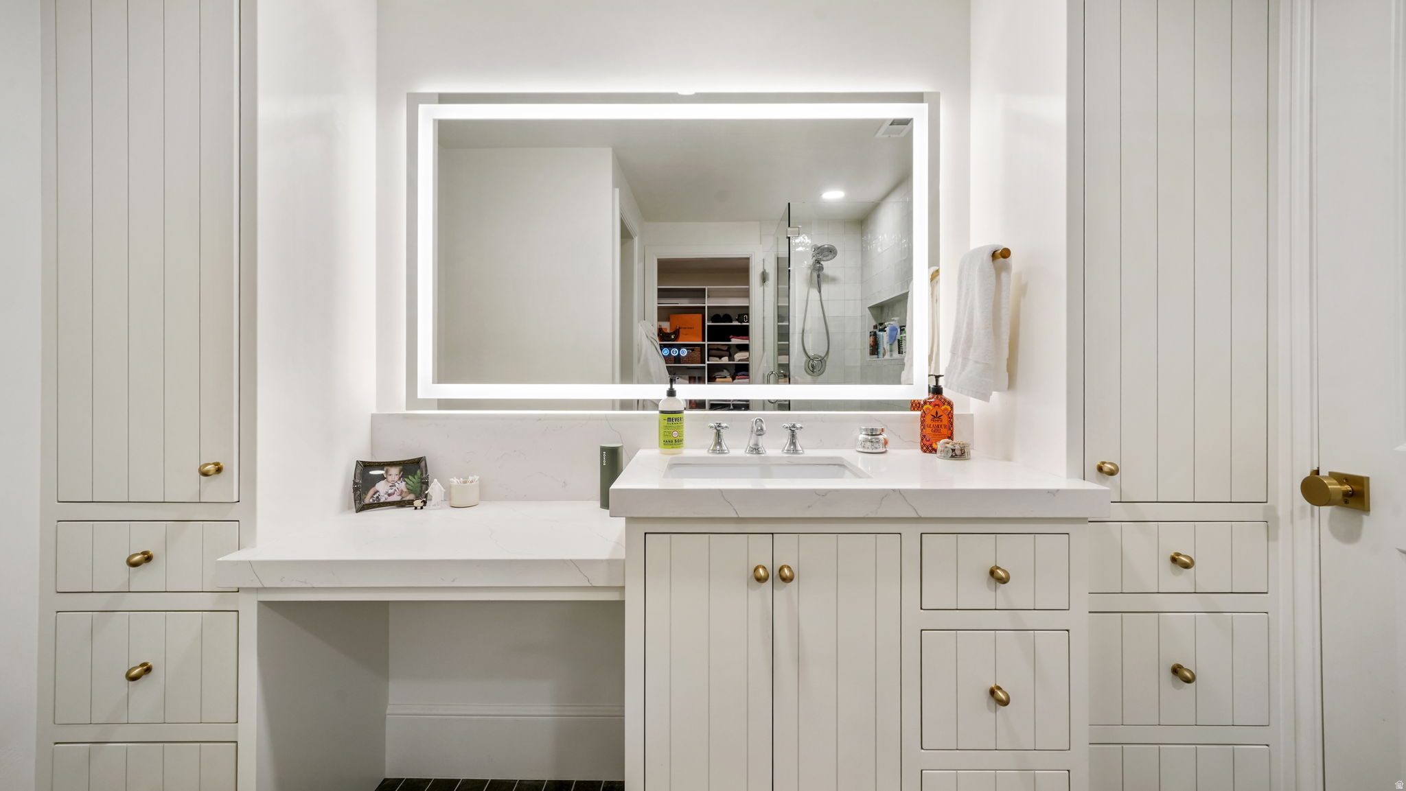 HIGH VALLEY ESTATES - Residential