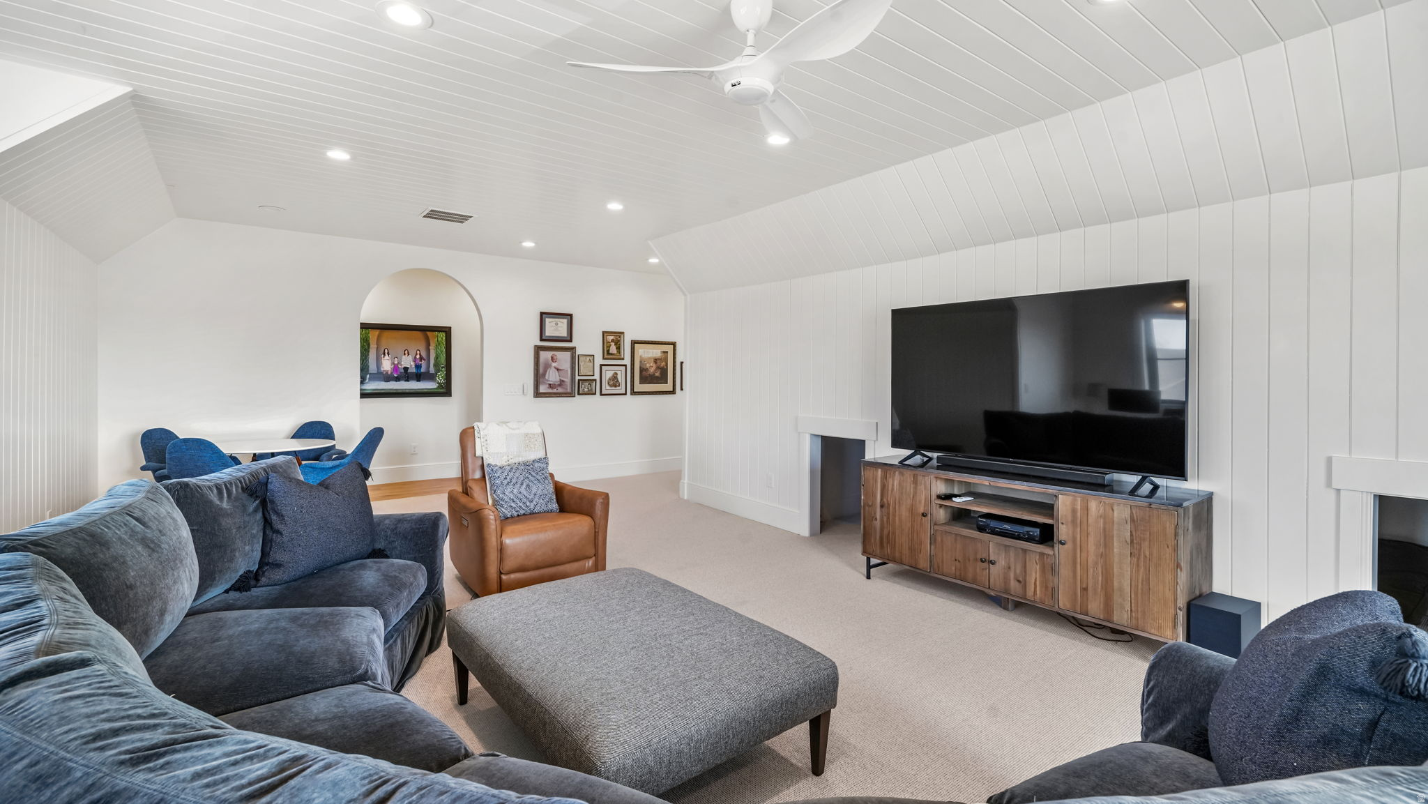 HIGH VALLEY ESTATES - Residential