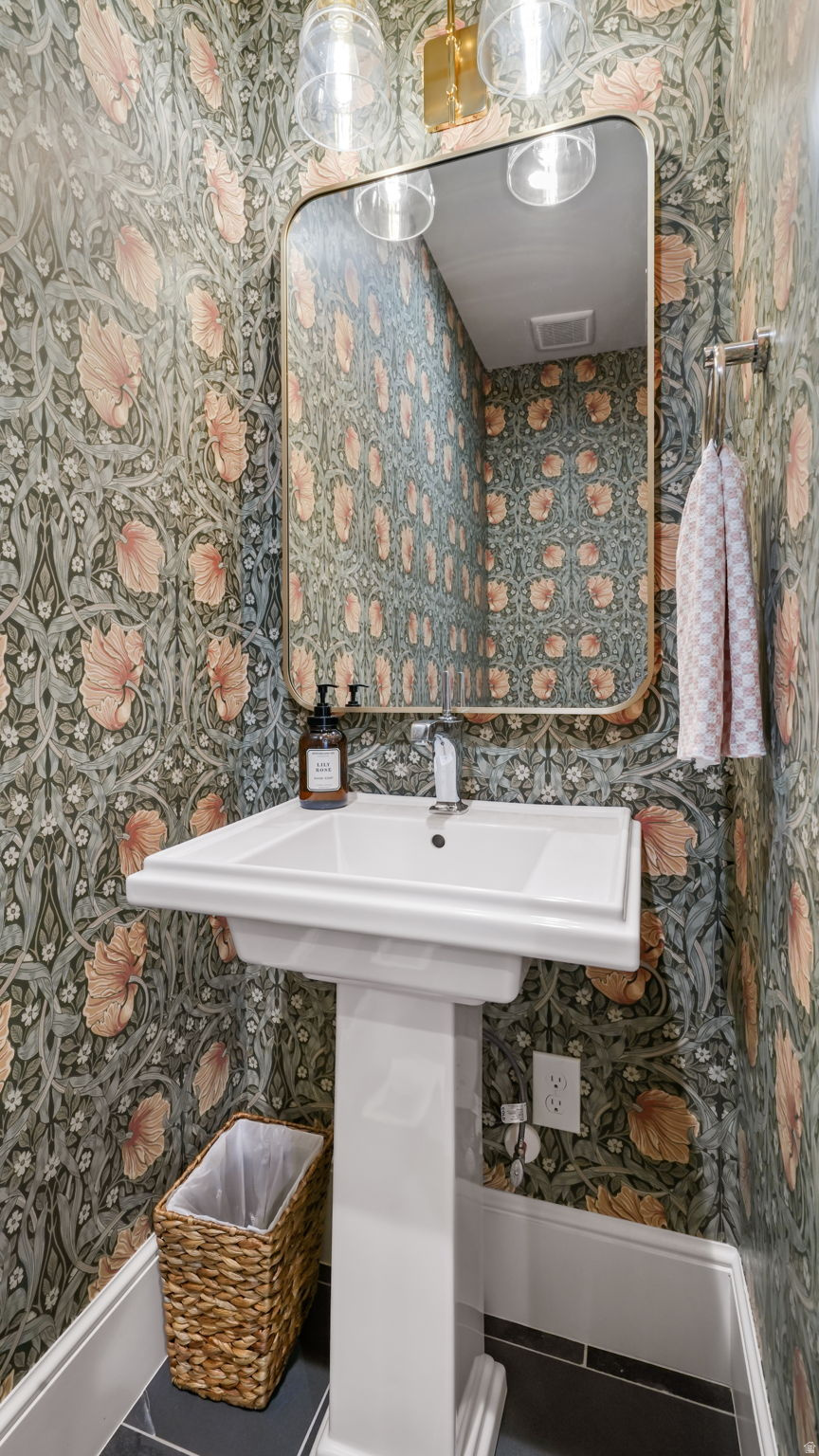 HIGH VALLEY ESTATES - Residential