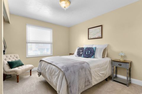 Tiny photo for 1758 E ABBEDALE LN E, Sandy, UT 84092 (MLS # 2148967)