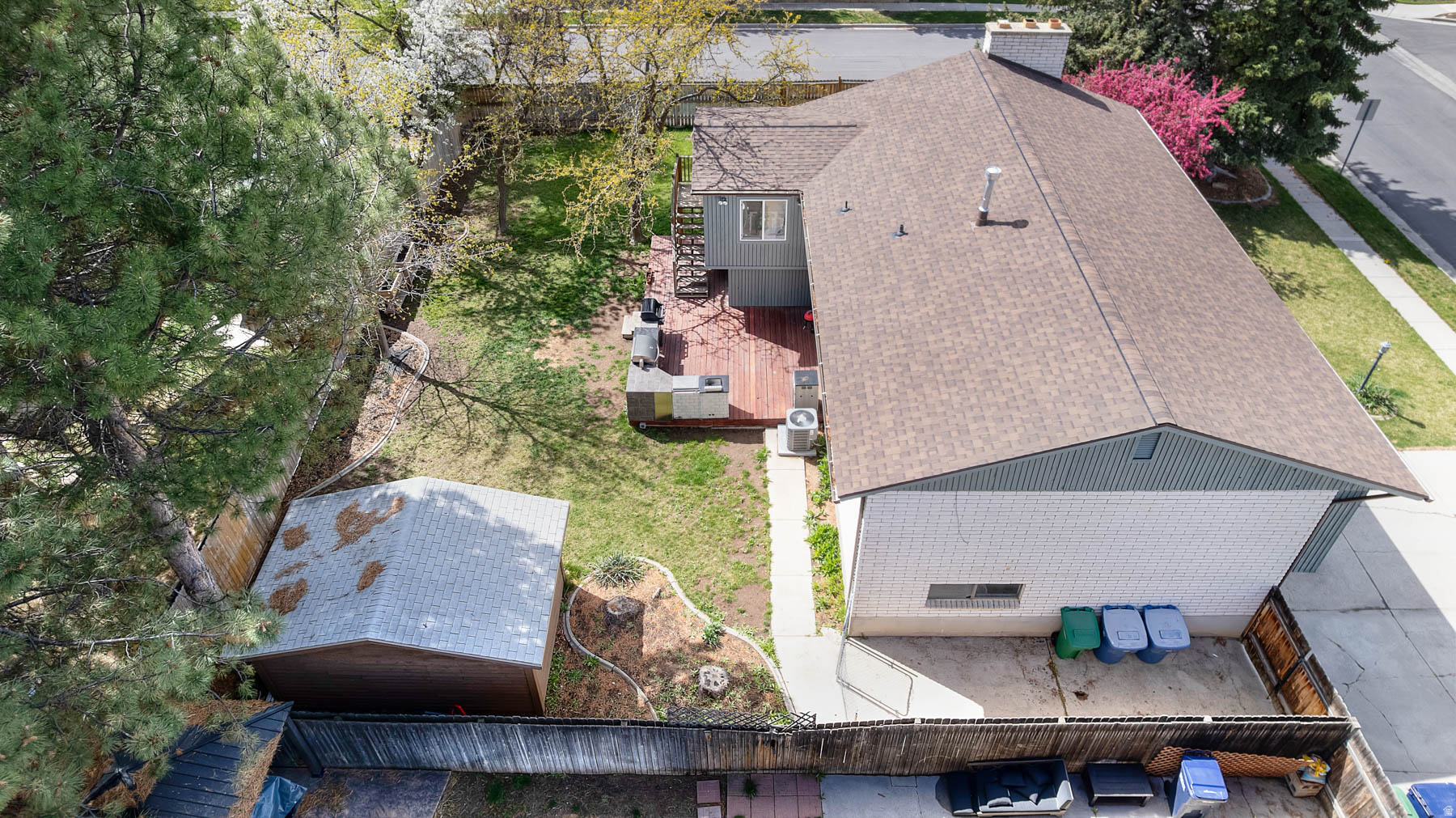 WHITE CITY - Residential